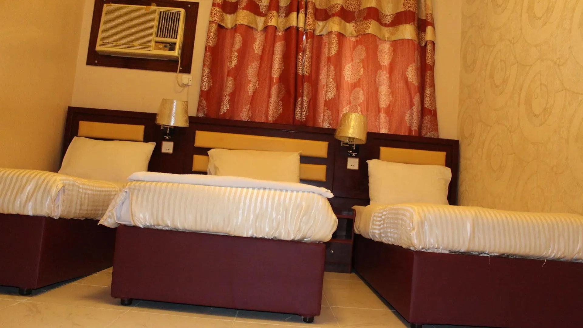 Sutchi Hotel Dubai